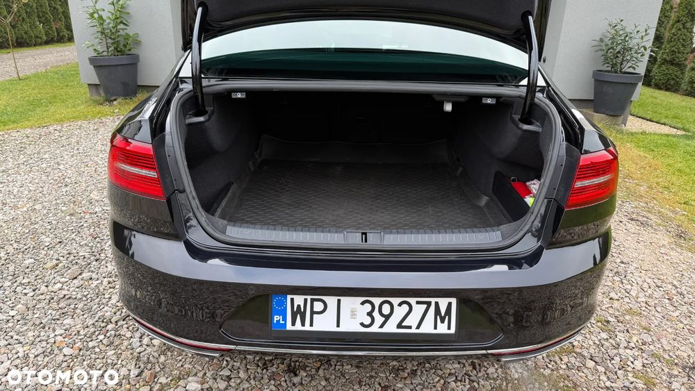 Volkswagen Passat 2.0 TSI (BlueMotion Technology) 4Motion DSG Highline - 25