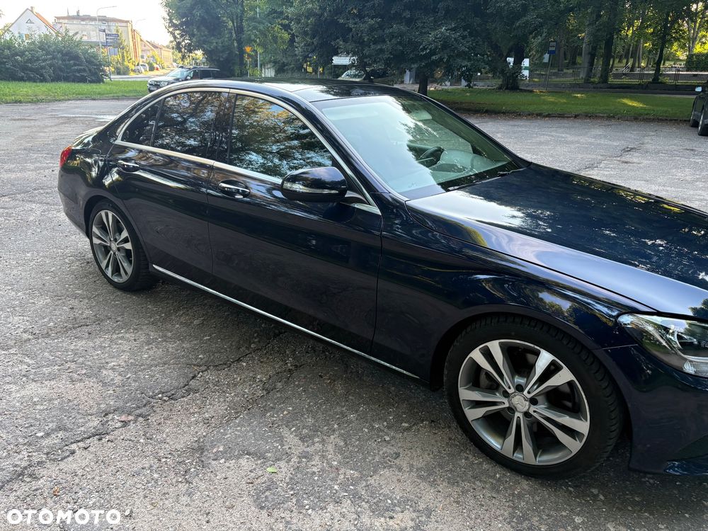 Mercedes-Benz Klasa C 300 7G-TRONIC - 3