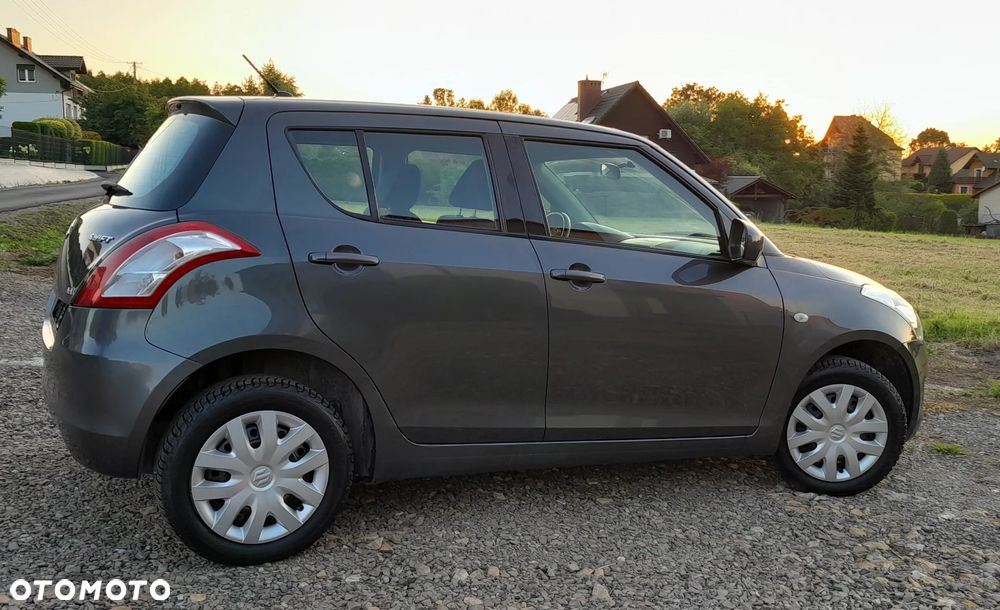 Suzuki Swift - 9