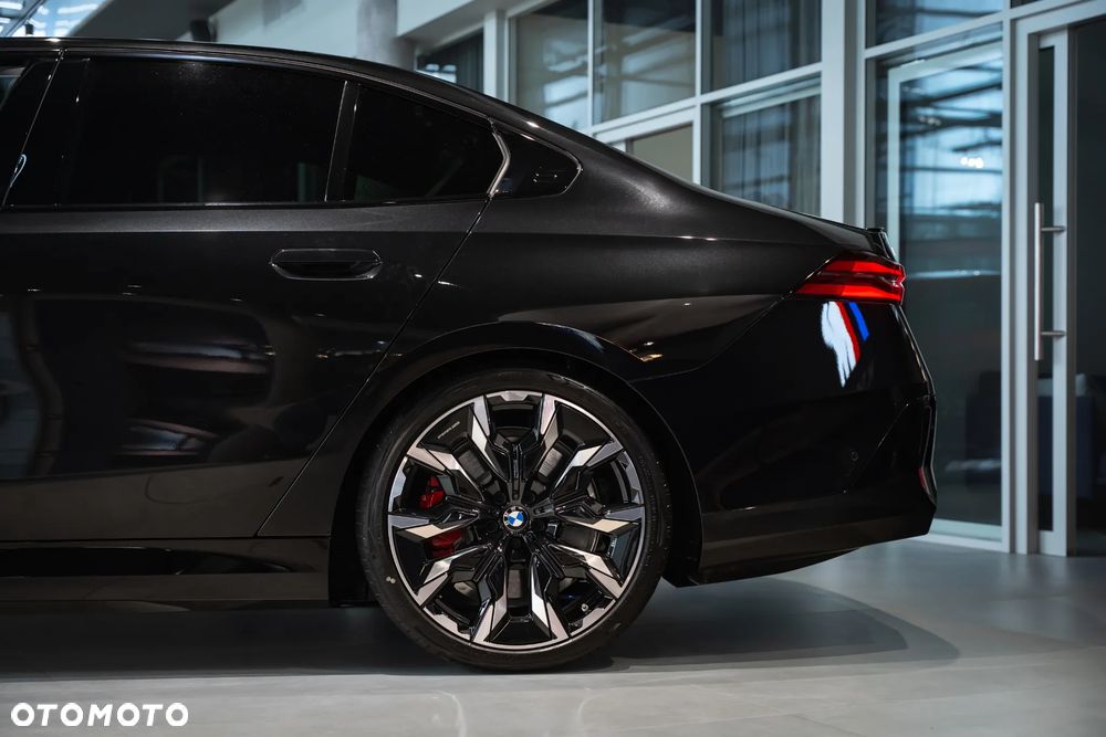 BMW i5 83.9kWh M60 xDrive - 15