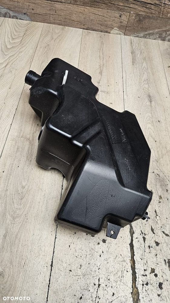 Bak Zbiornik Paliwa Derbi GP1 50 / 125 / 250  00G00416011 - 7