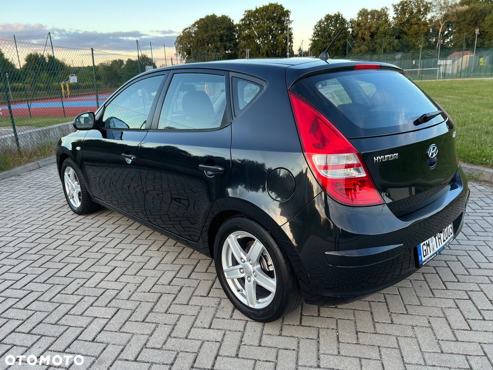 Hyundai i30 1.4 Premium - 4