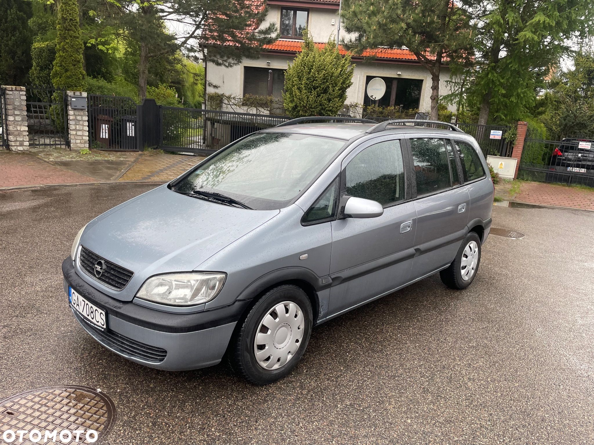 Opel Zafira - 1