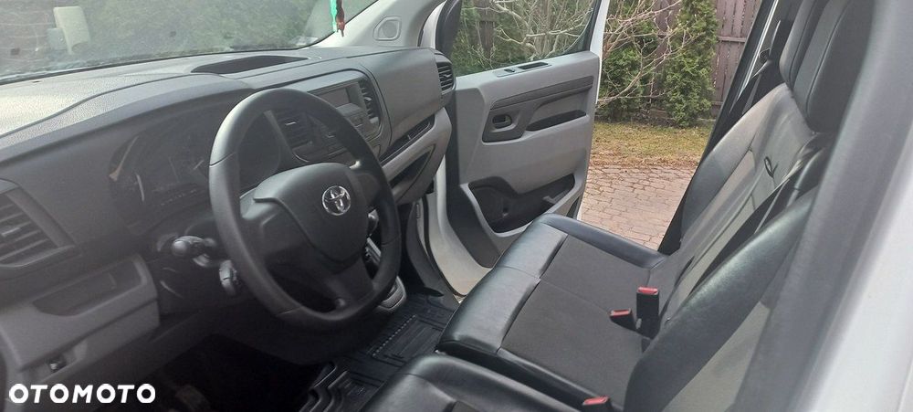 Toyota ProAce - 12