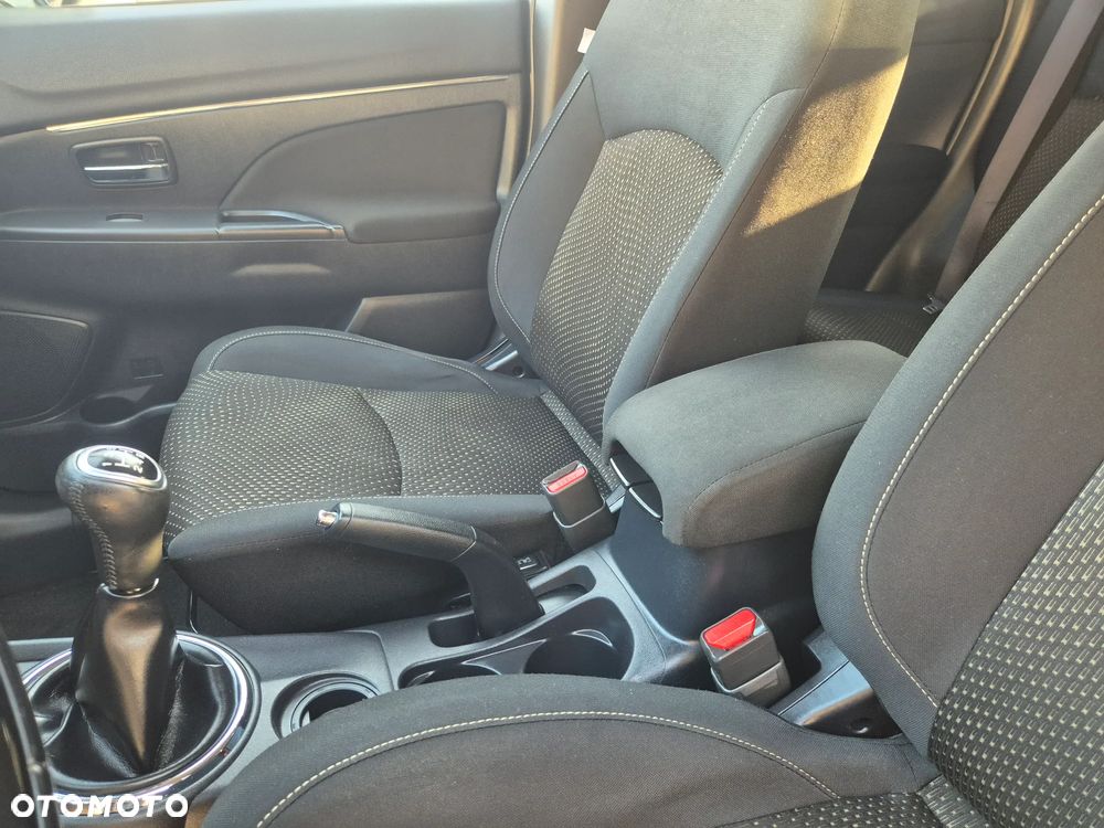 Mitsubishi ASX 1.6 2WD Invite - 18