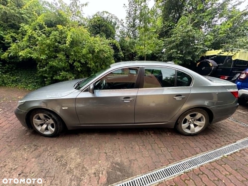 BMW Seria 5 520d - 4