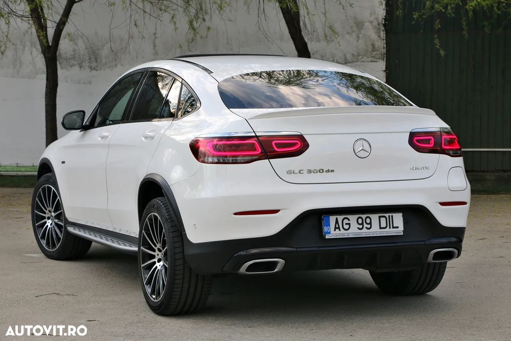 Mercedes-Benz GLC 300 de 4Matic 9G-TRONIC AMG Line Plus - 3