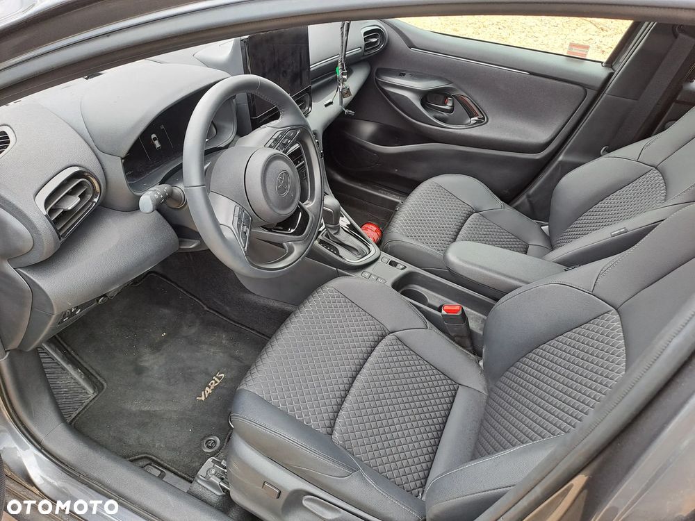 Toyota Yaris - 9