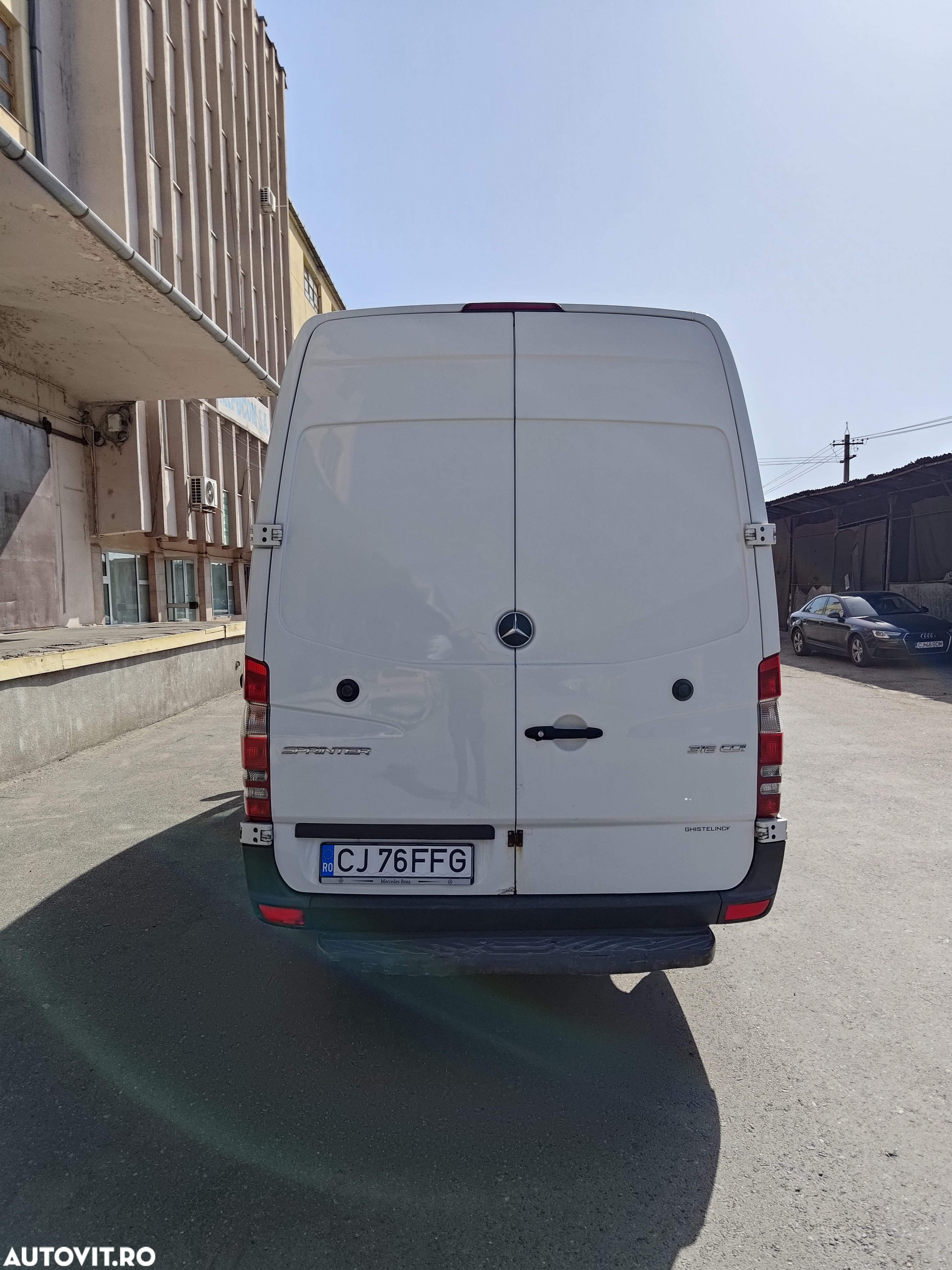 Mercedes-Benz Sprinter - 5