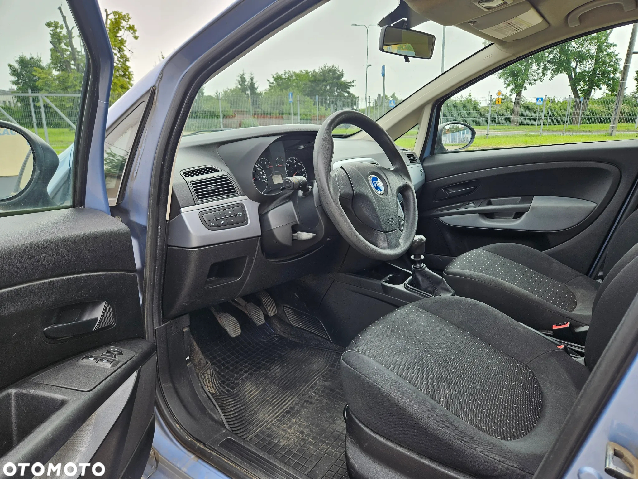 Fiat Grande Punto - 5