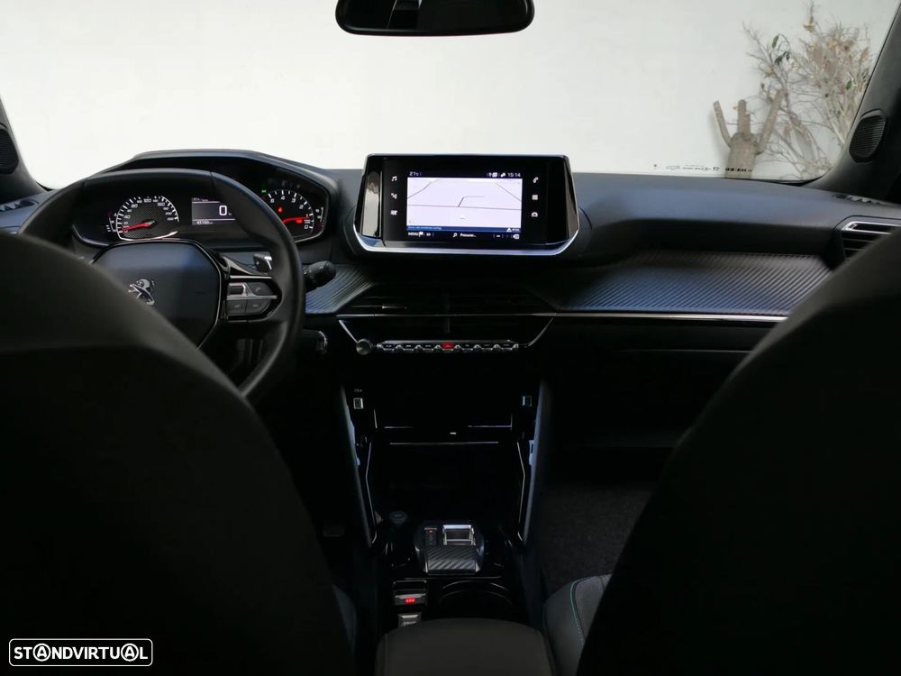 Peugeot 2008 1.2 PureTech Allure EAT8 - 33