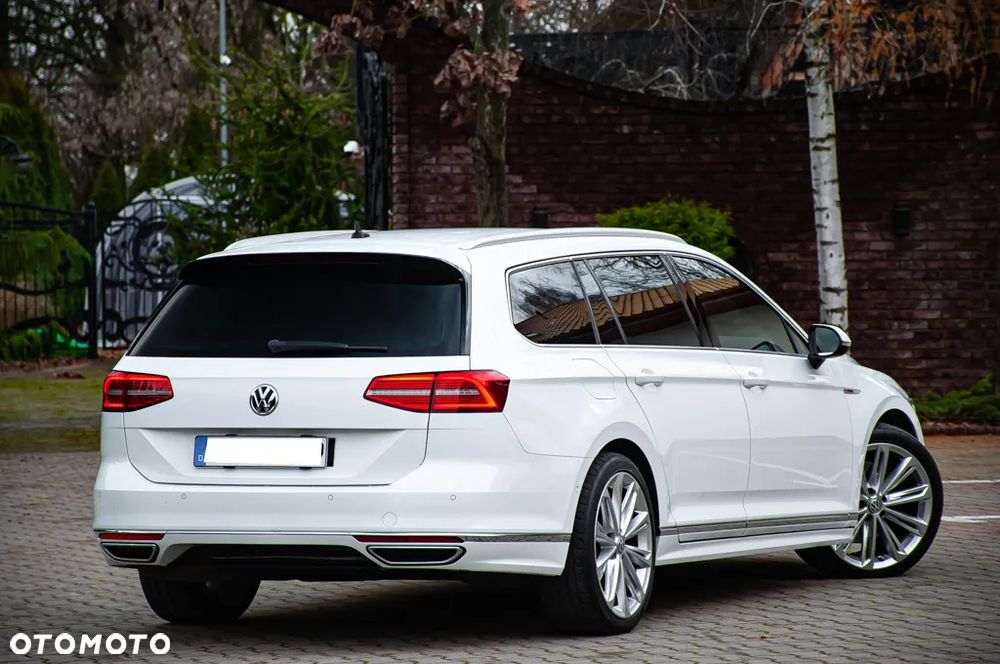 Volkswagen Passat 2.0 TDI SCR 4Motion DDG Highline - 11