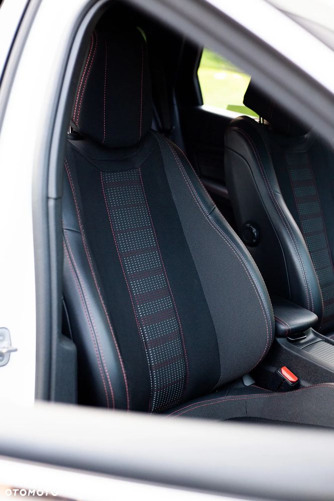 Peugeot 308 BlueHDi 130 EAT8 Stop & Start GT - 36