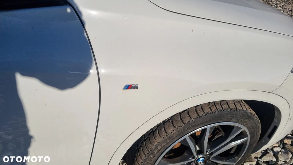 BMW X2 sDrive18i Advantage Plus - 40