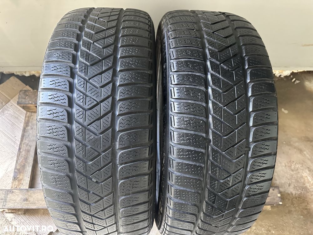 235/45 R19 Pirelli Sottozero 3 - 1