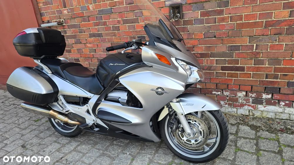 Honda ST - 18