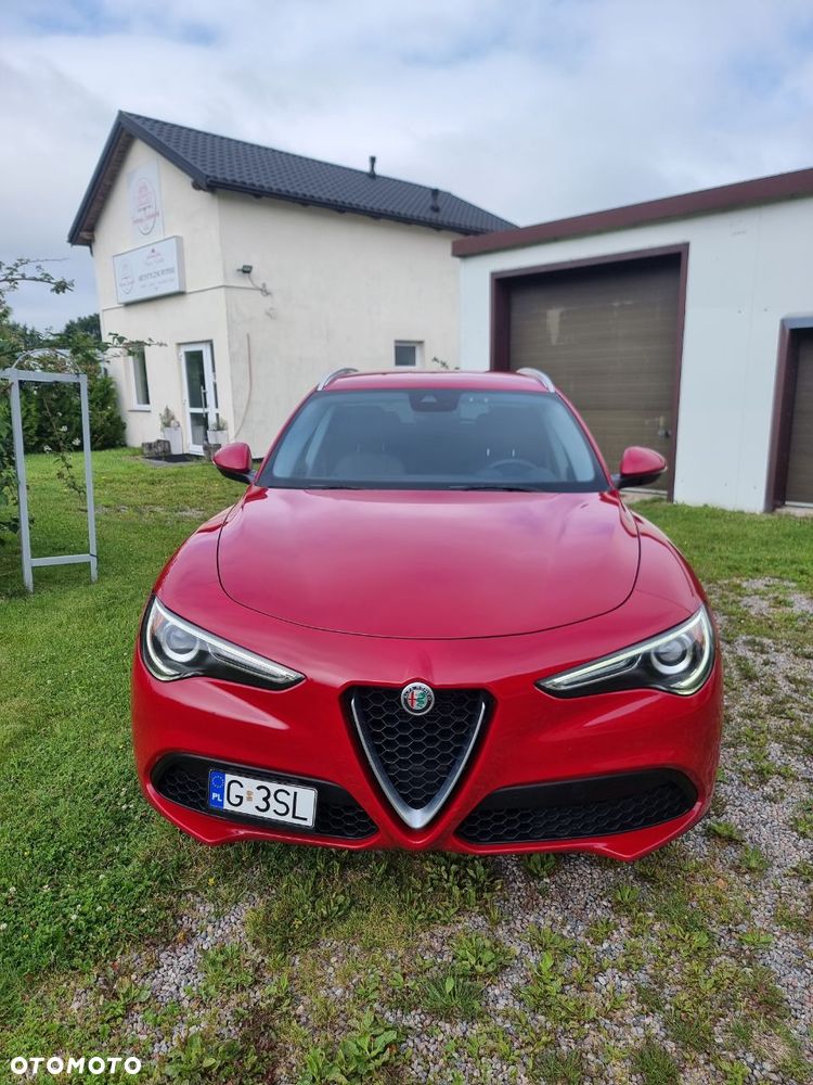 Alfa Romeo Stelvio 2.0 Turbo 16V AT8-Q4 Veloce Ti - 4