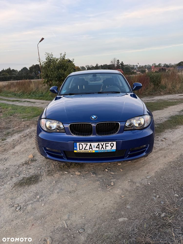 BMW Seria 1 120d Edition Sport - 10