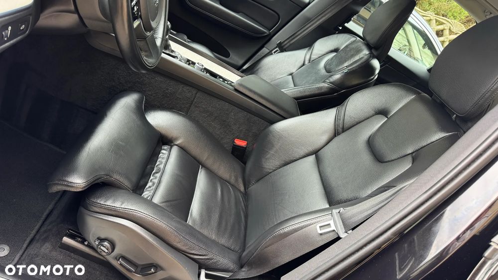 Volvo XC 60 D4 Geartronic Inscription - 14