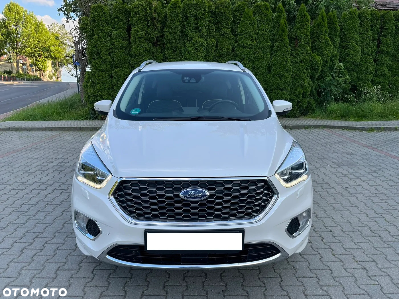 Ford Kuga 2.0 TDCi 4x4 Vignale - 32