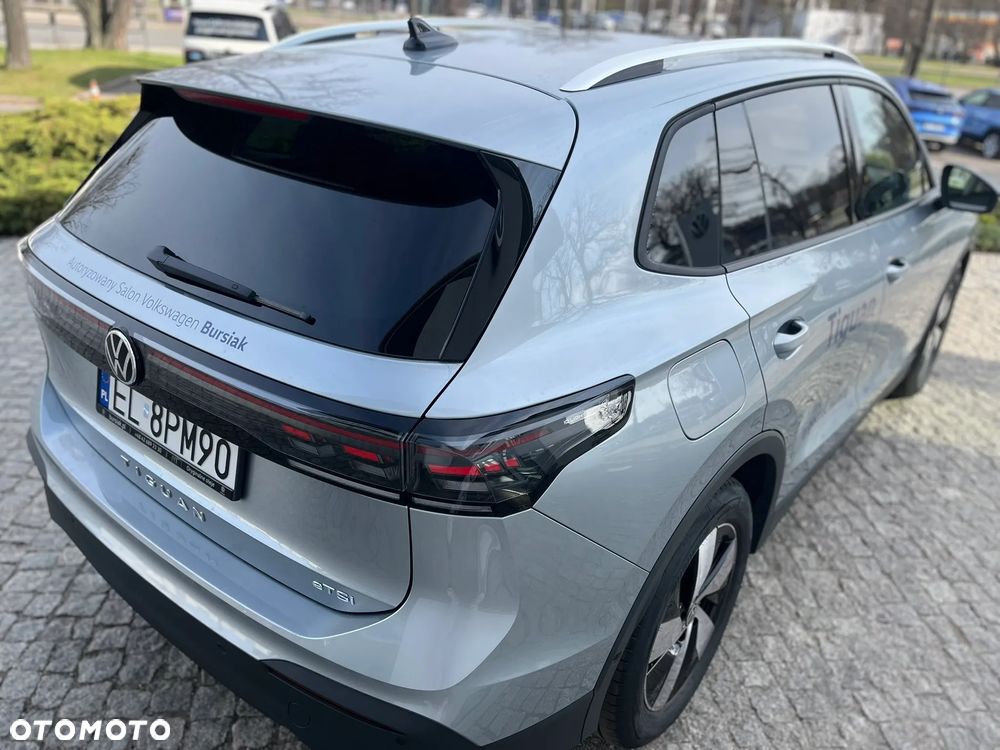 Volkswagen Tiguan 1.5 eTSI OPF DSG Life - 5