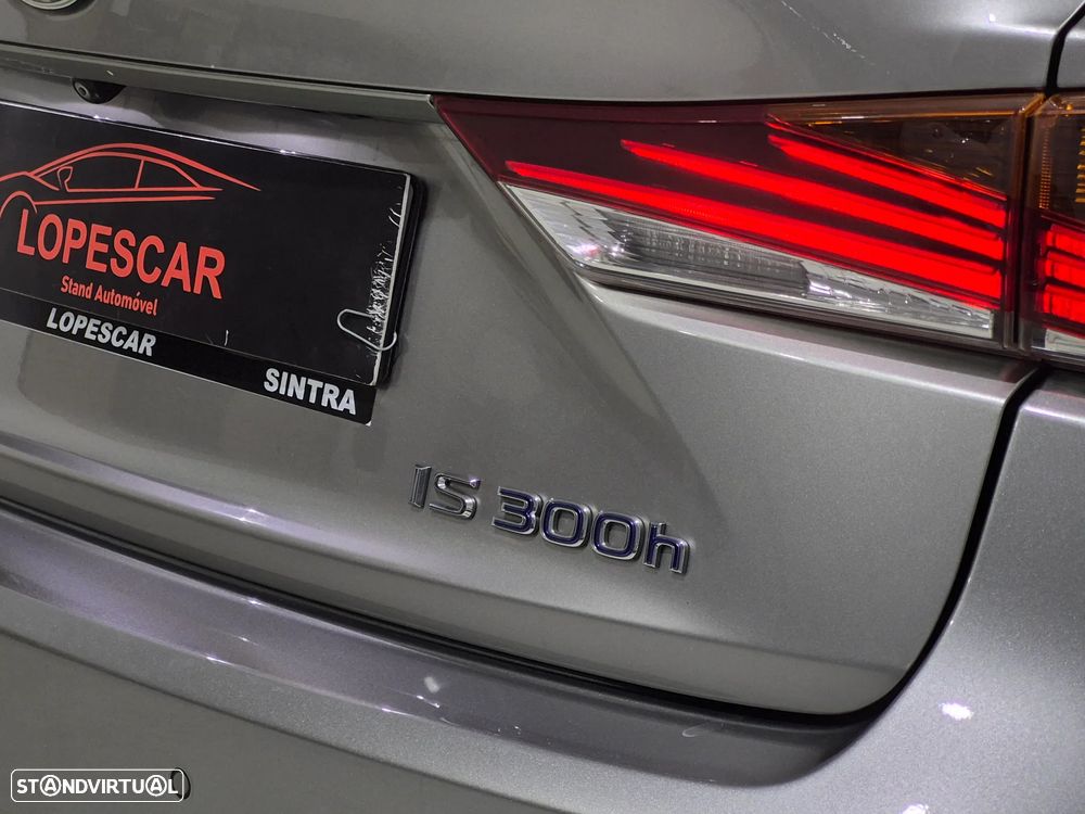 Lexus IS 300H Executive - 10