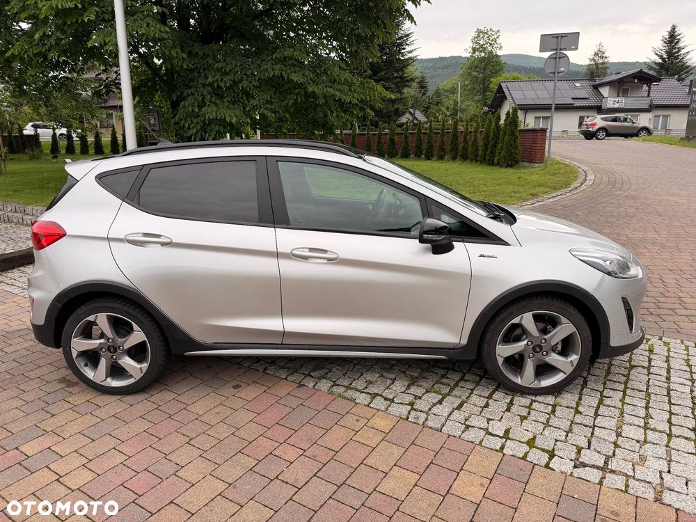 Ford Fiesta - 22