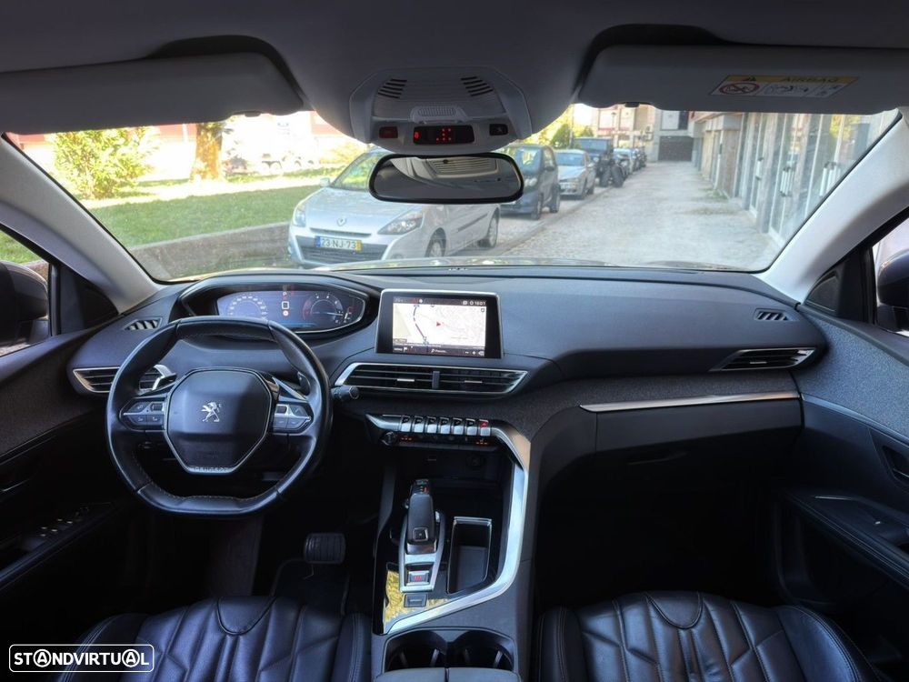 Peugeot 5008 1.5 BlueHDi Allure Pack EAT8 - 4