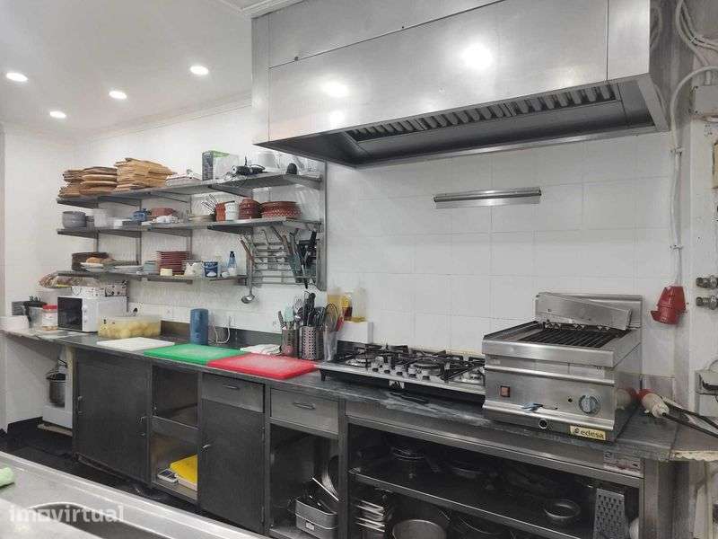 Trespasse Restaurante/Bar com Esplanada–Praia Paço de Arcos|Renda 900€ - Grande imagem: 2/12