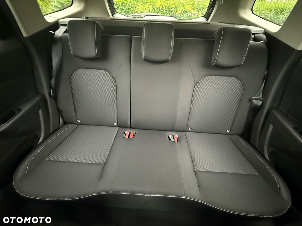Dacia Duster SCe 115 2WD Prestige - 27