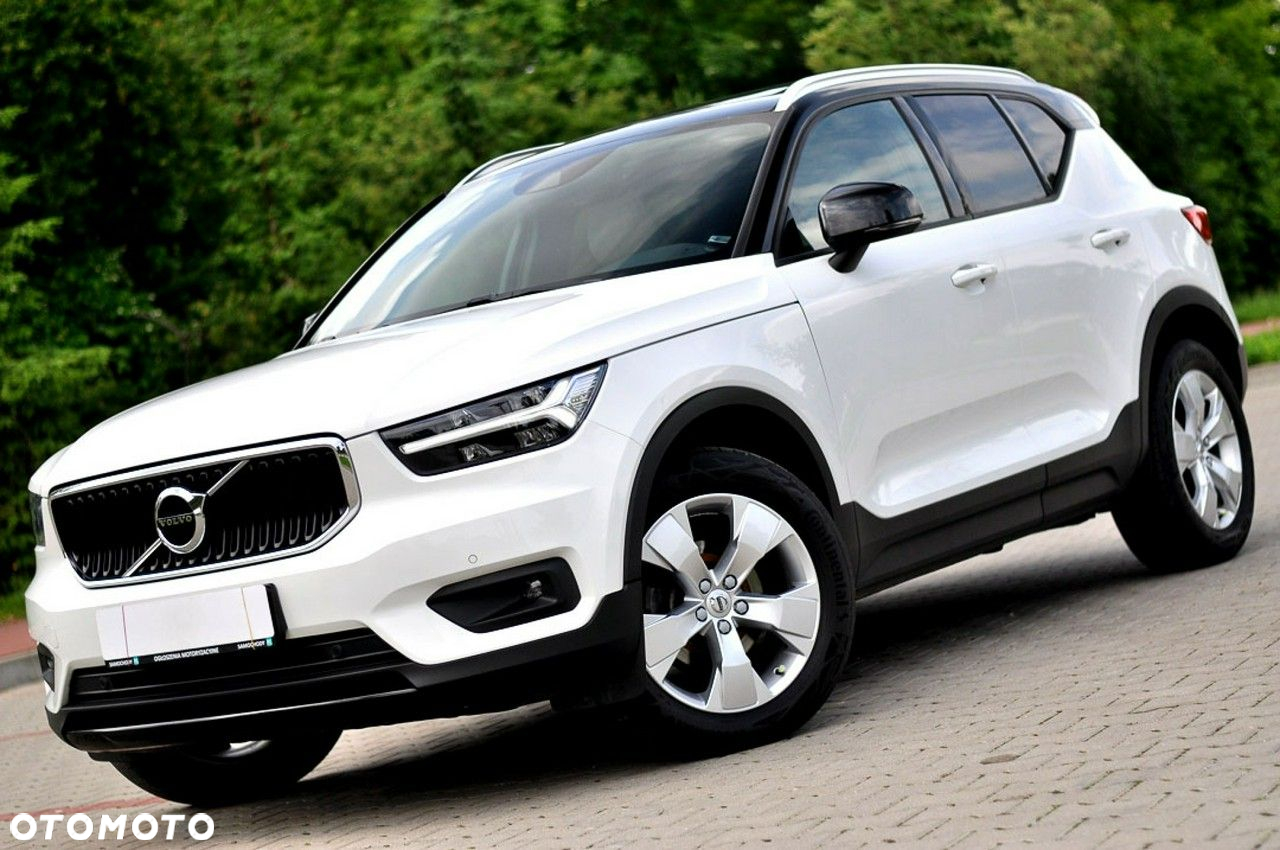 Volvo XC 40 D3 AWD Momentum - 2