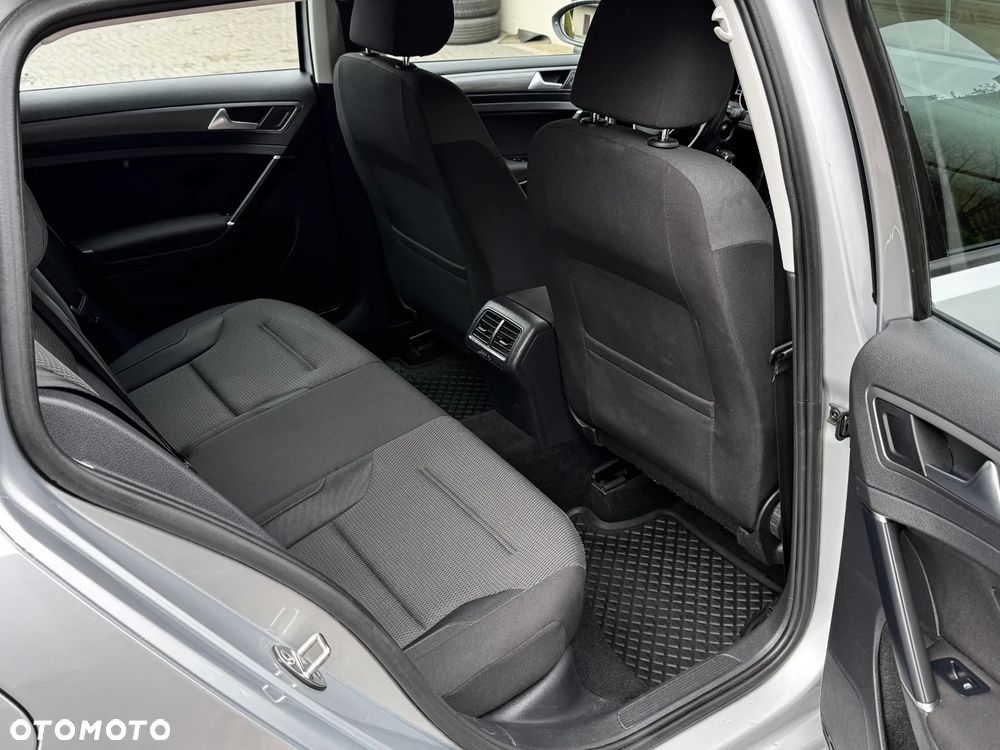 Volkswagen Golf 1.6 TDI BMT Comfortline - 20