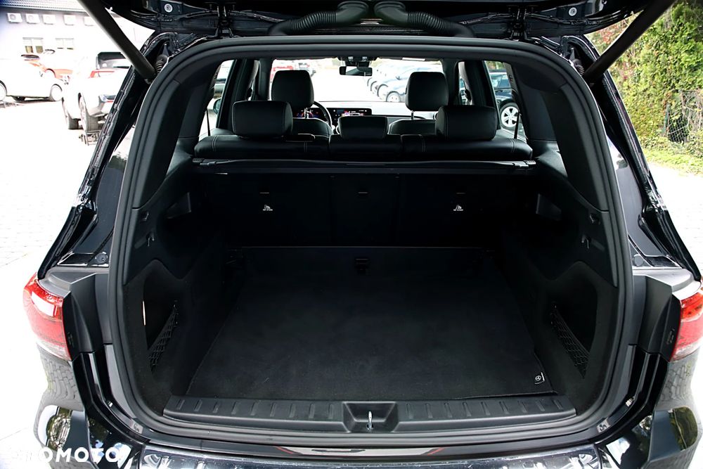 Mercedes-Benz GLB 200 7G-DCT - 19
