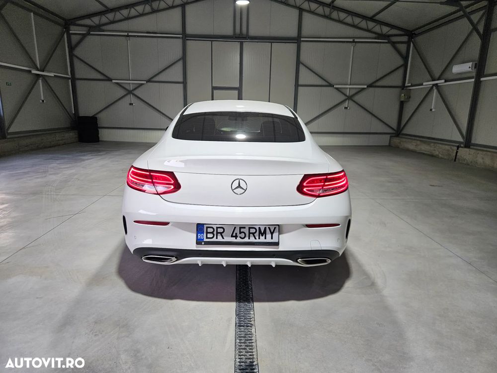 Mercedes-Benz C 180 Coupe 7G-TRONIC AMG Line - 14