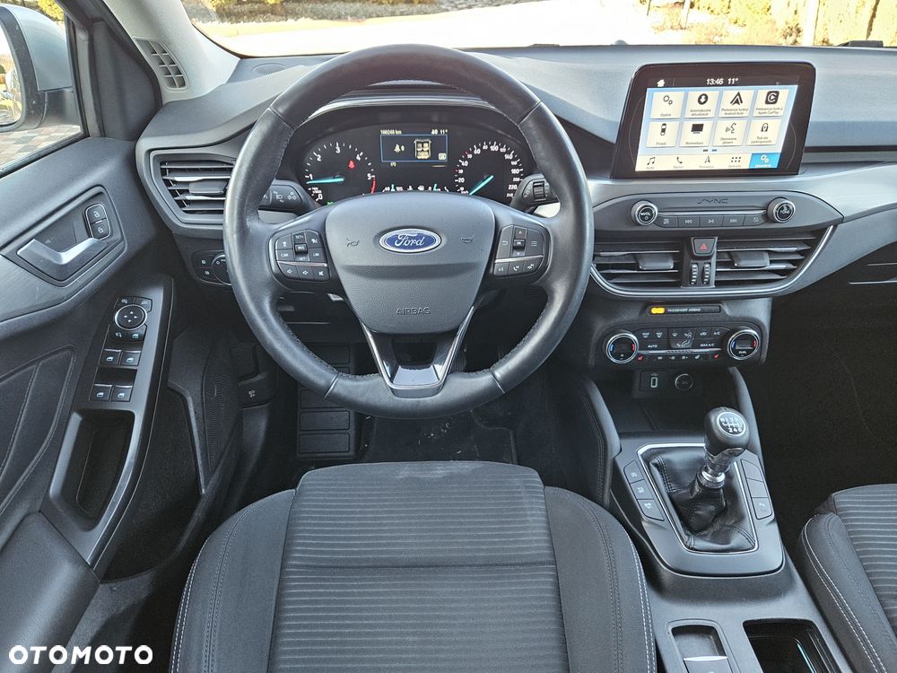 Ford Focus 2.0 EcoBlue Start-Stopp-System TITANIUM - 23