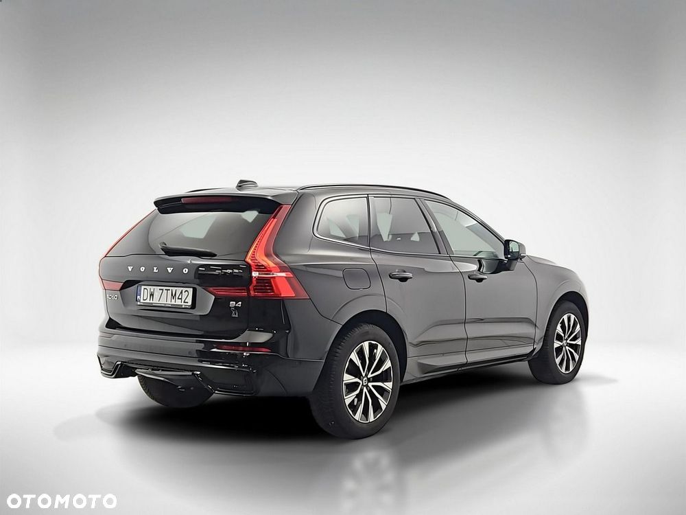 Volvo XC 60 B4 B Plus Dark - 5
