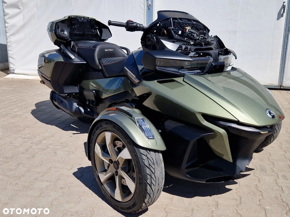 Can-Am Spyder - 1