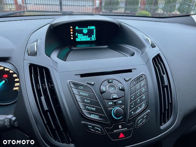 Ford Kuga 1.5 EcoBoost 2x4 Titanium - 23