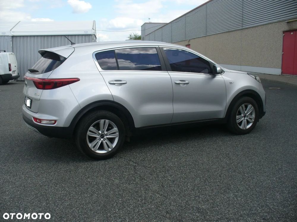 Kia Sportage 2,0 CRDI AWD Platinum - 8