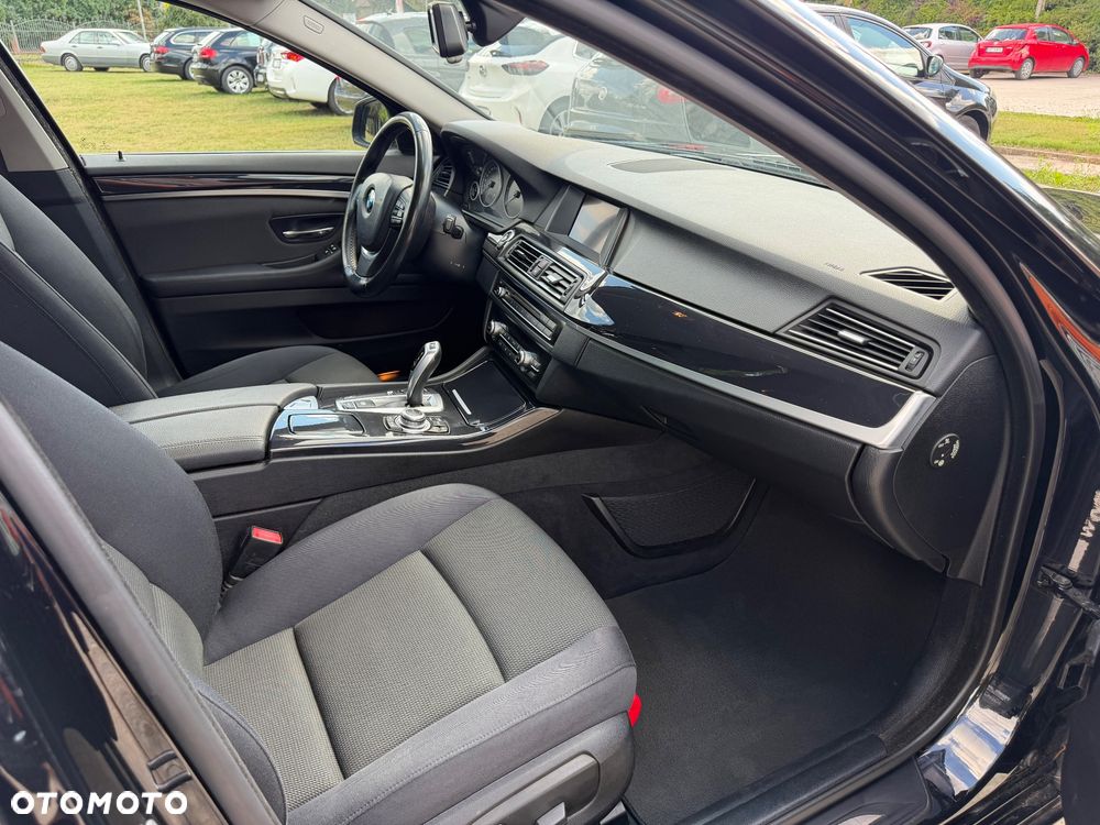 BMW Seria 5 - 30