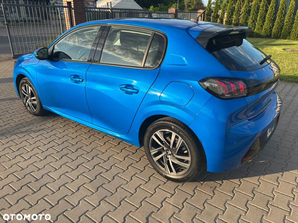Peugeot 208 - 9