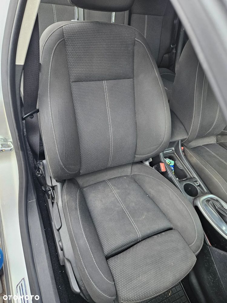 Opel Astra J 4 IV fotel przód przedni  lewy - 2