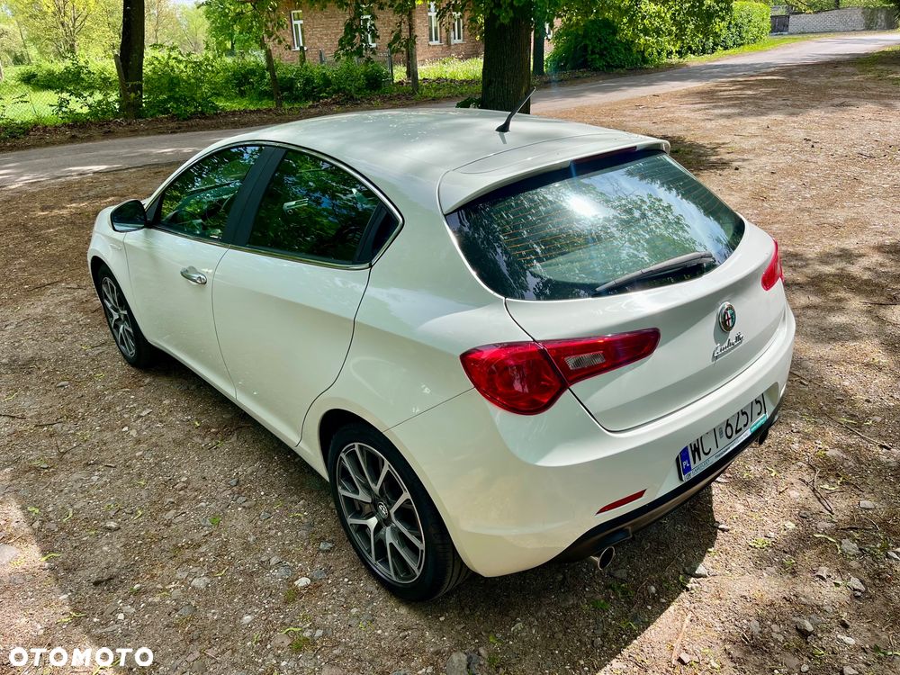 Alfa Romeo Giulietta 2.0 JTDM 16V Turismo - 19