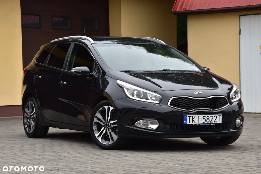 Kia Ceed 1.6 GDI SW DCT Spirit - 4