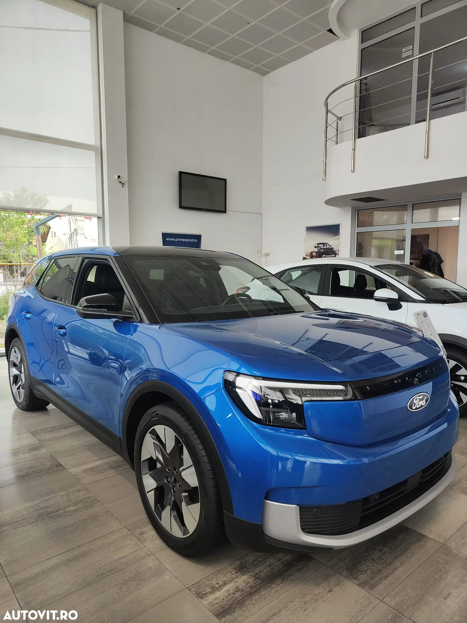 Ford Explorer RWD 77 kWh Extended Range Premium - 3