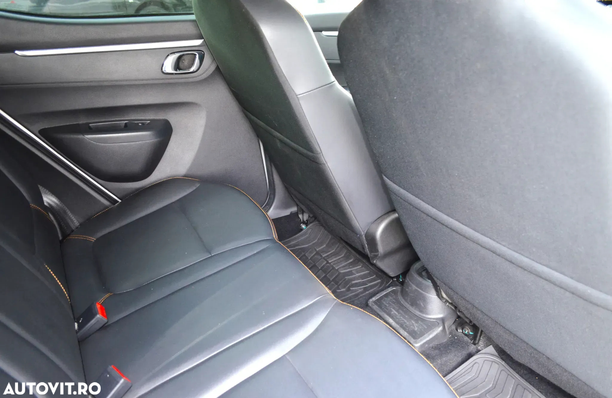 Dacia Spring Comfort Plus - 10