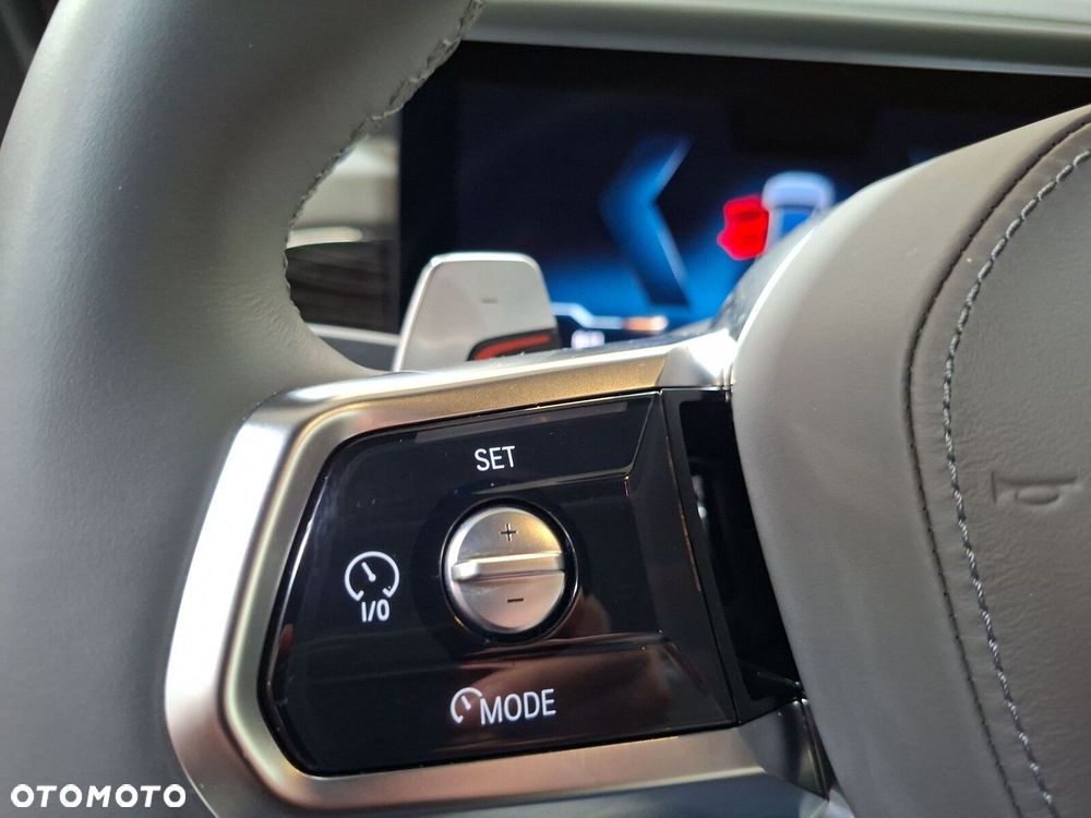 BMW Seria 7 - 26