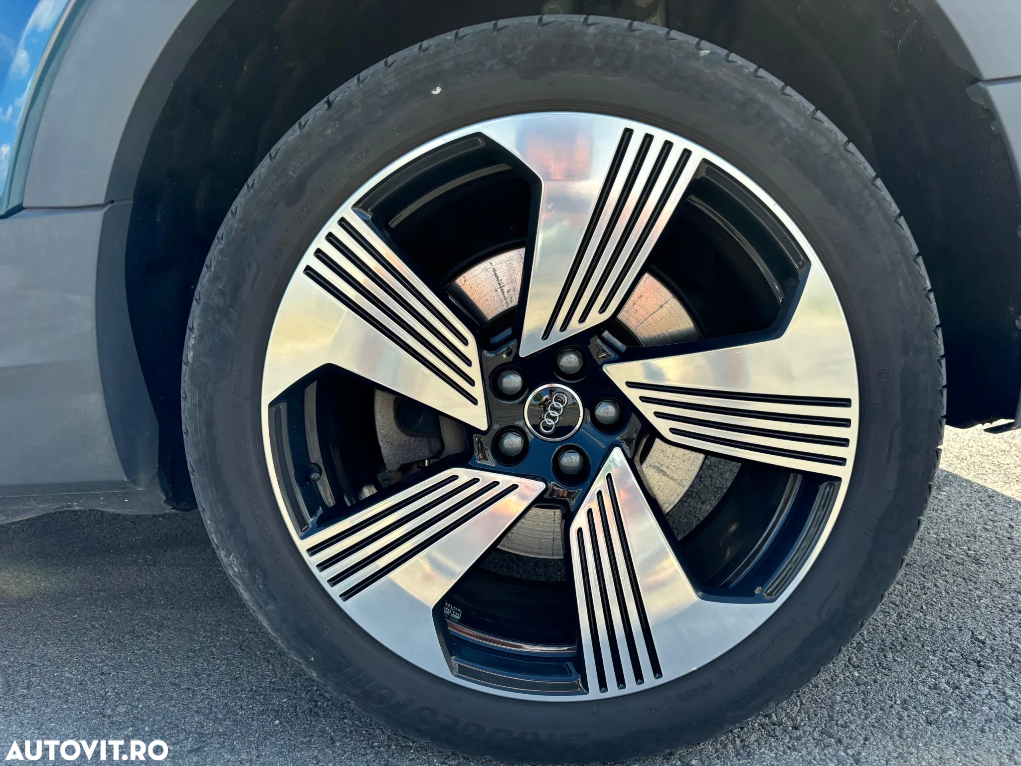 Audi e-tron 55 quattro advanced - 17