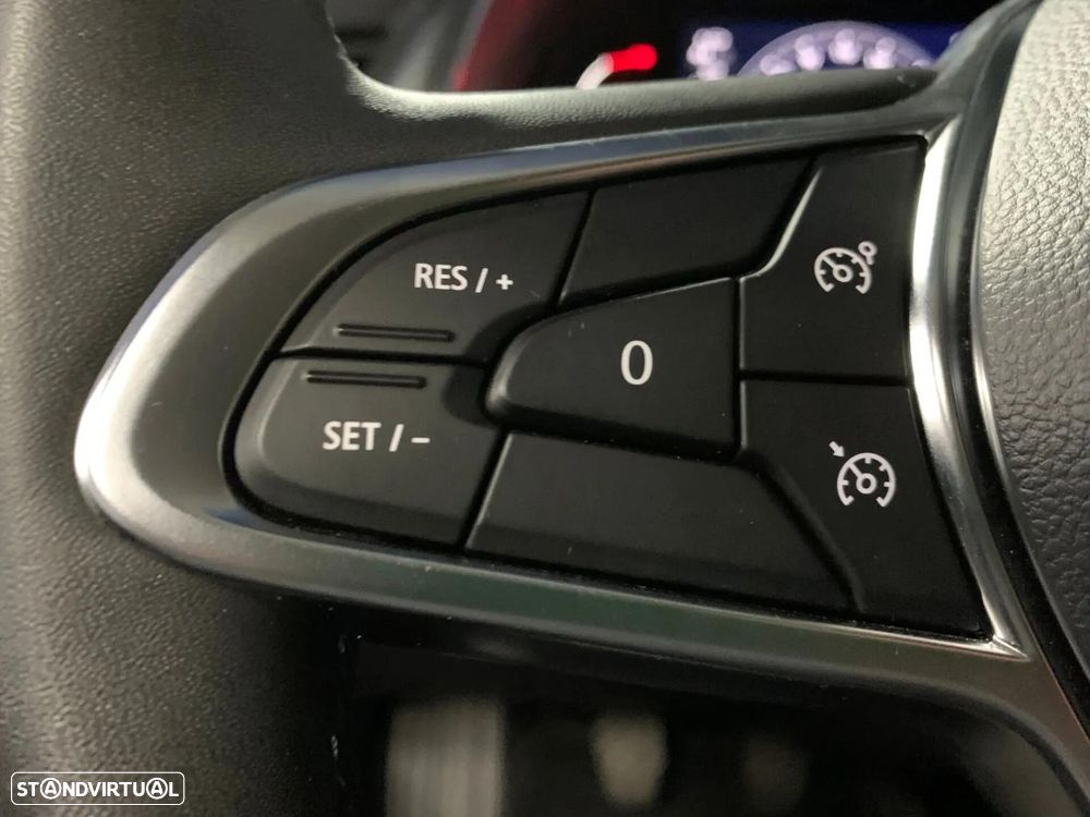 Renault Captur - 23