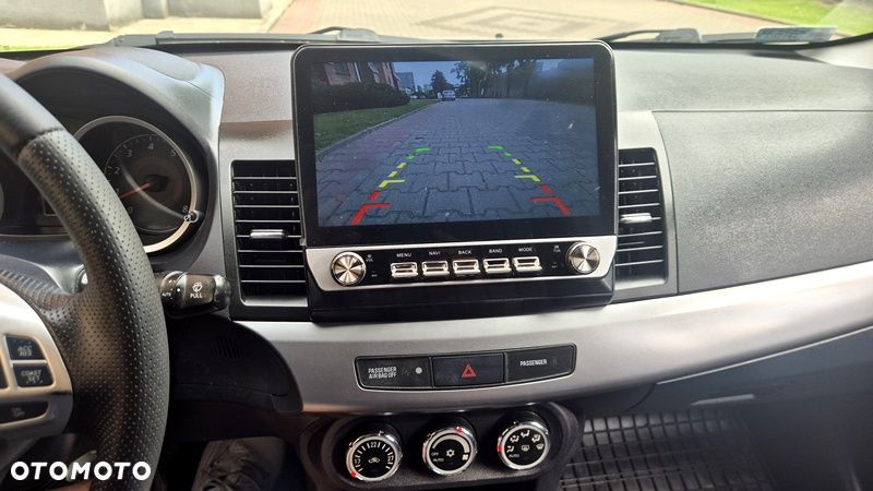 Mitsubishi Lancer 1.8 Invite - 5